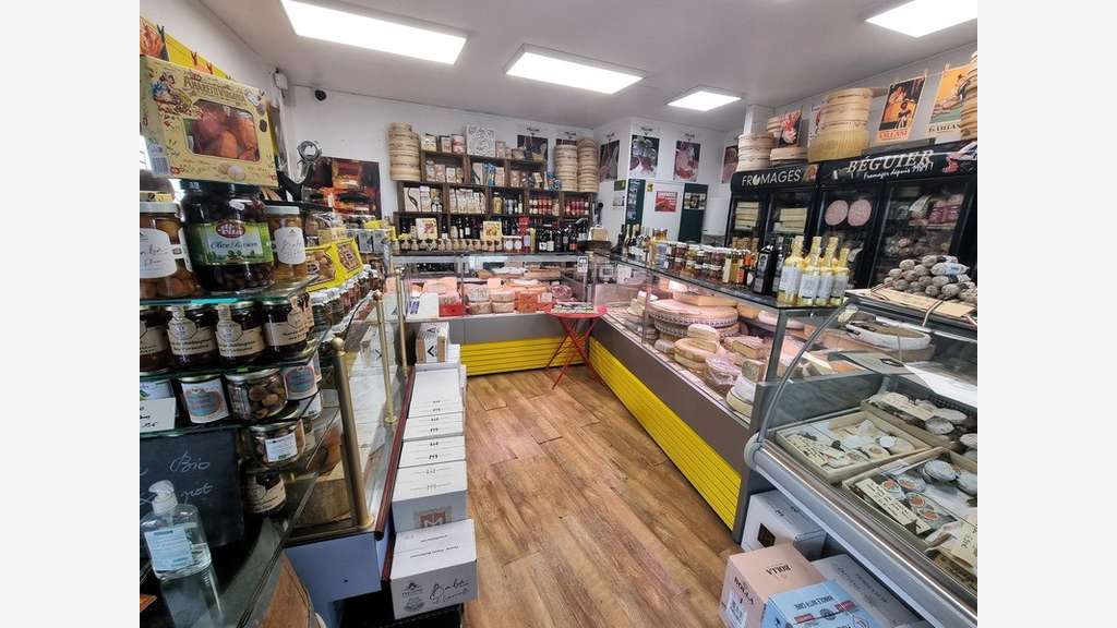 Vente FDC fromages et salaisons Le Château Oléron
