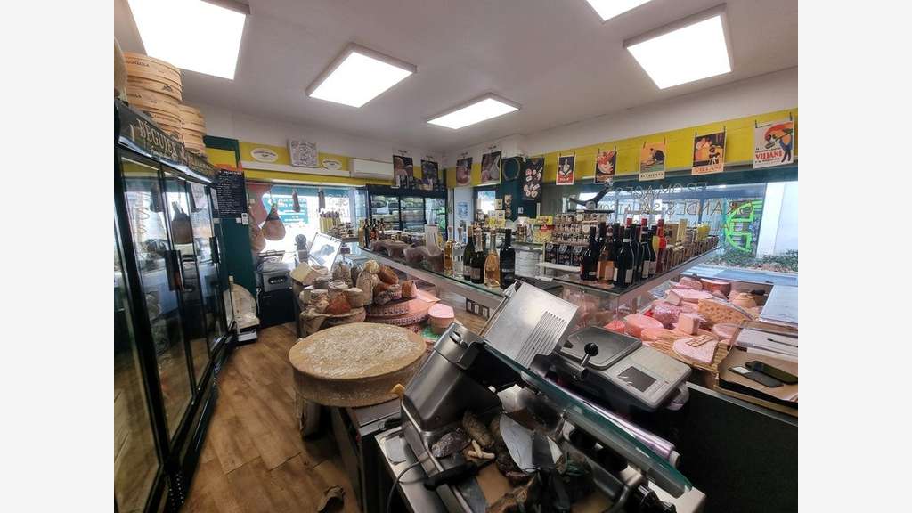 Vente FDC fromages et salaisons Le Château Oléron