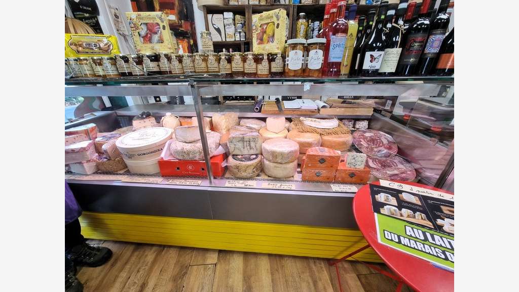 Vente FDC fromages et salaisons Le Château Oléron