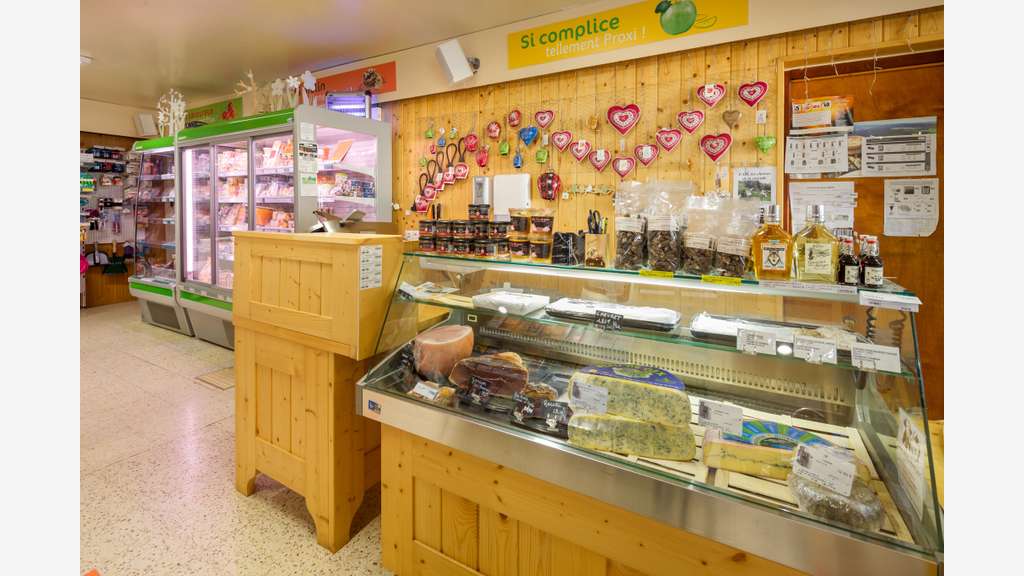 Vente magasin de proximité Les Moussières