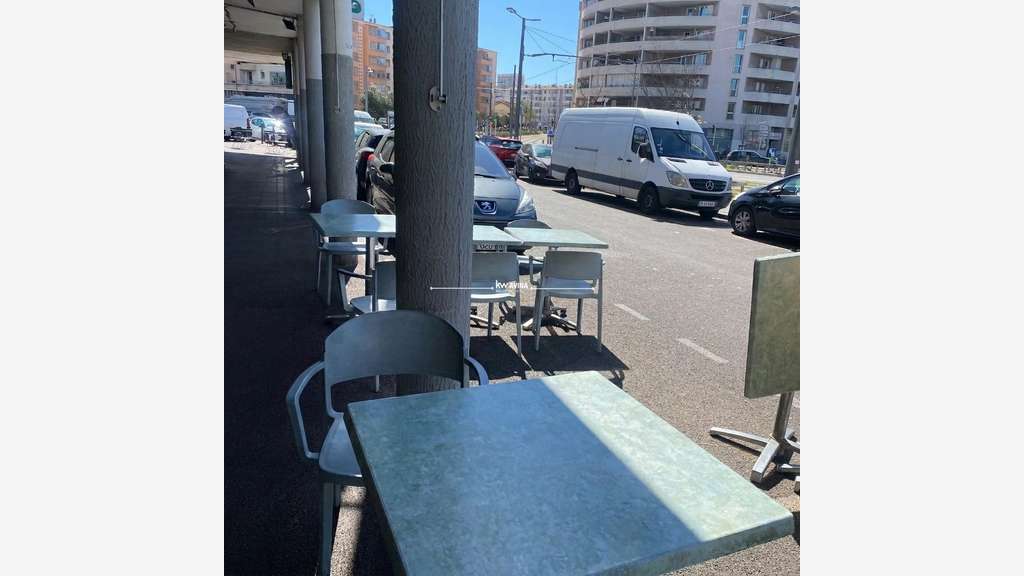 Vente snack de 32m² emplacement N°1 à Marseille