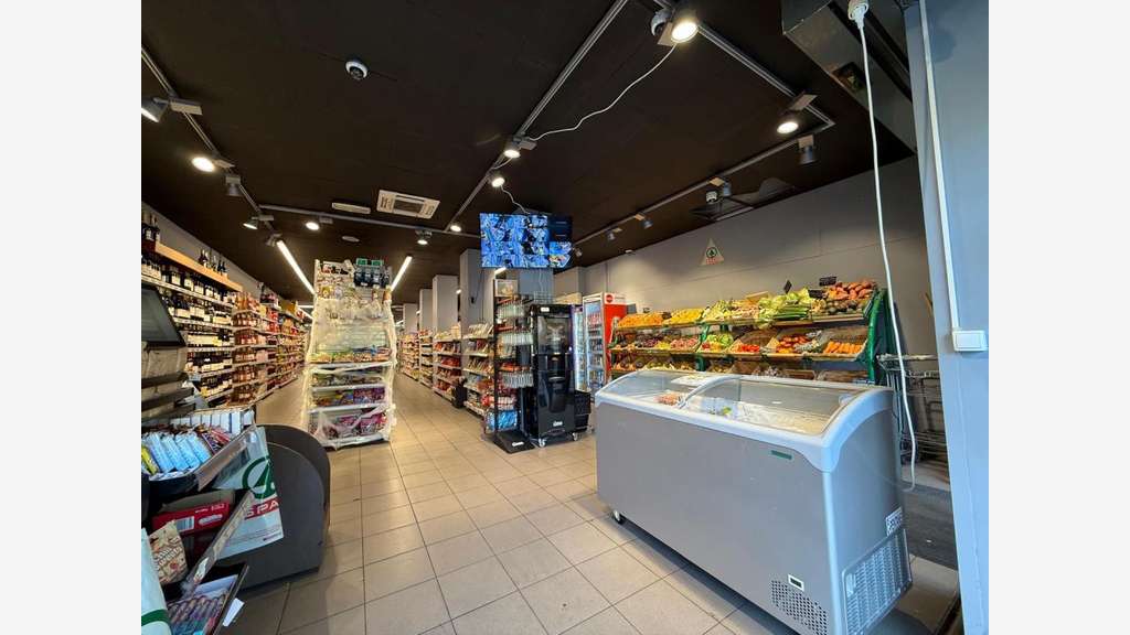 Reprise commerce alimentaire centre ville