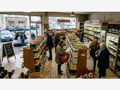 A vendre supérette sous enseigne sur Montmarault
