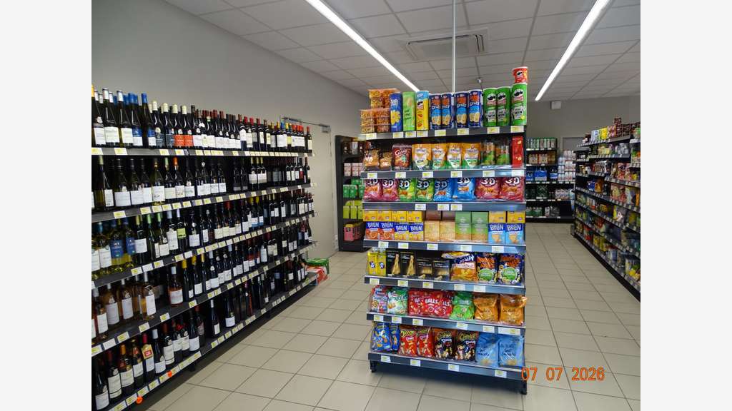 Vente supérette de 180m² à redynamiser à Pipriac