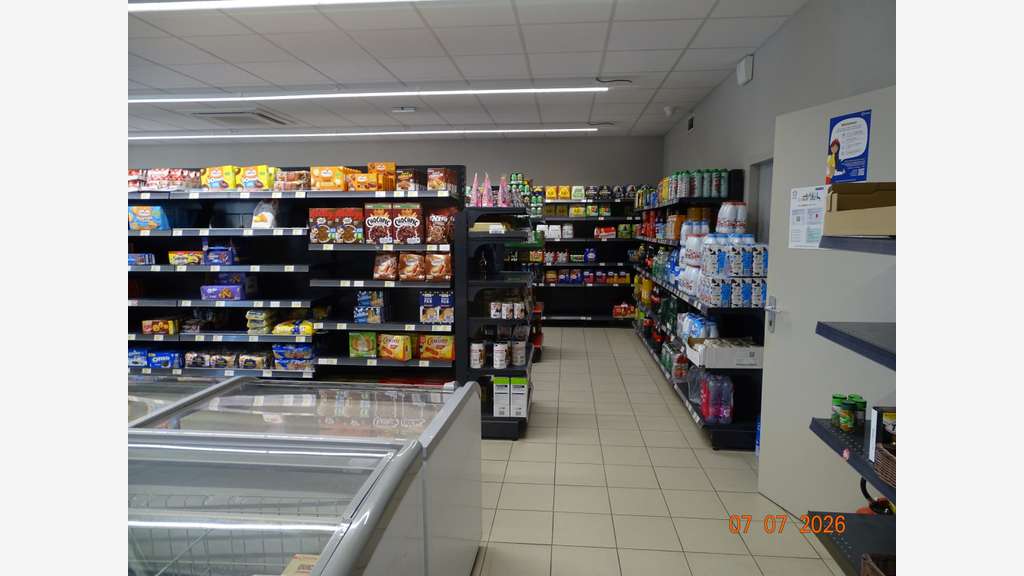 Vente supérette de 180m² à redynamiser à Pipriac