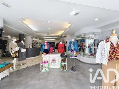 Vente commerce habillement-textile à Rochefort