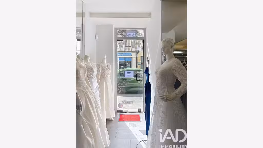 Vente commerce habillement-textile à Rochefort