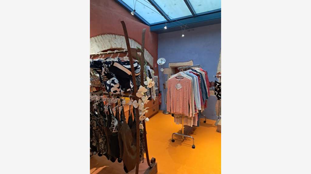 Vente boutique de lingerie empl N°1 piéton Chalon