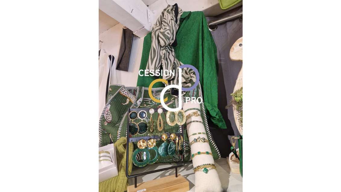 Vente boutique d'accessoires de mode à Uzès centre