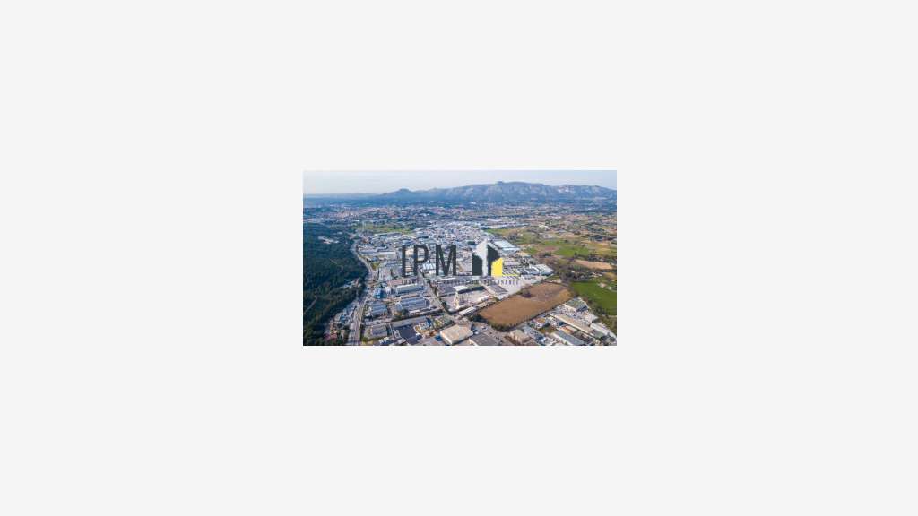 A vendre locaux activité bureau 1056m² à Aubagne