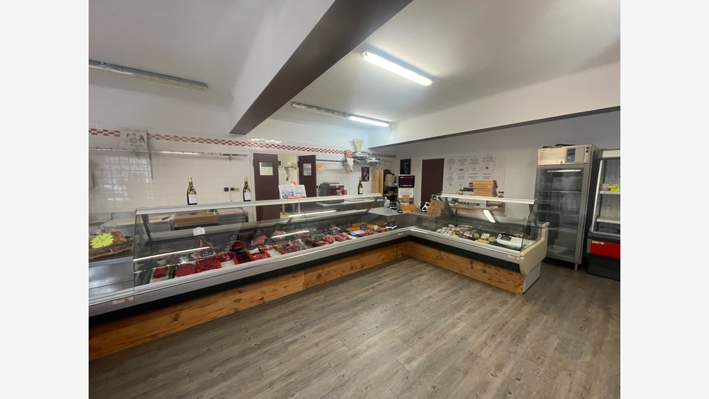 Vente murs et fonds boucherie village Sud France