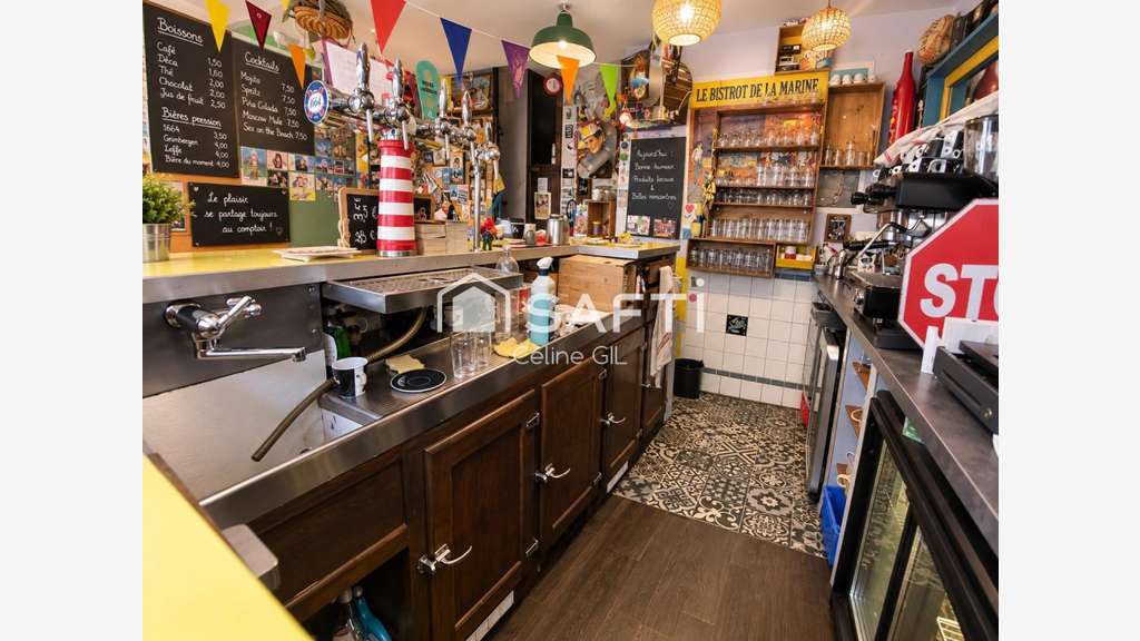 A vendre murs + fonds bar à Josselin centre