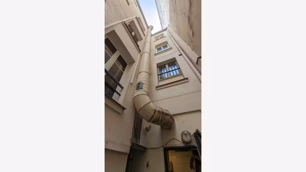 Vente restaurant d'angle avec terrasse à Paris 17