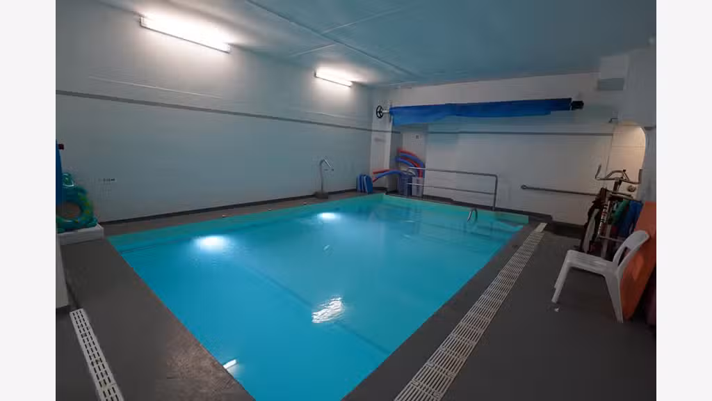 AV piscine pro équipée à Lézignan-Corbières