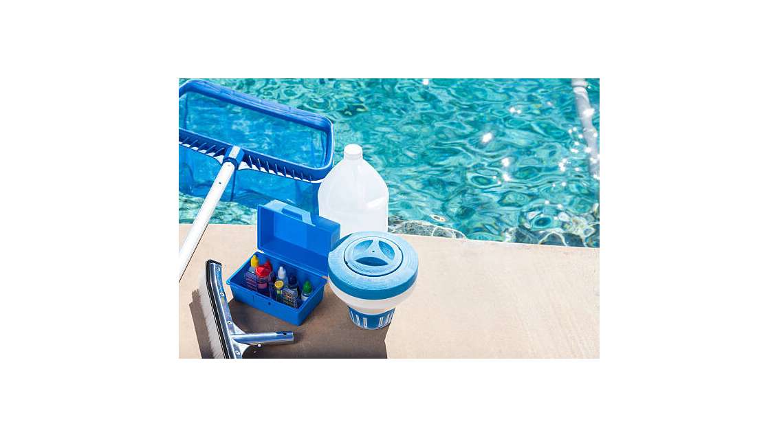 Cède FDC Entretien + vte produits piscines à Mtp