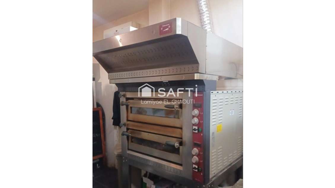 AV pizzeria double four carrefour fréquenté 75012