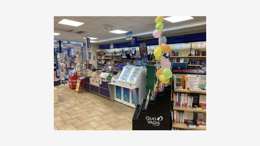 Vente presse librairie papeterie angle de rue 67