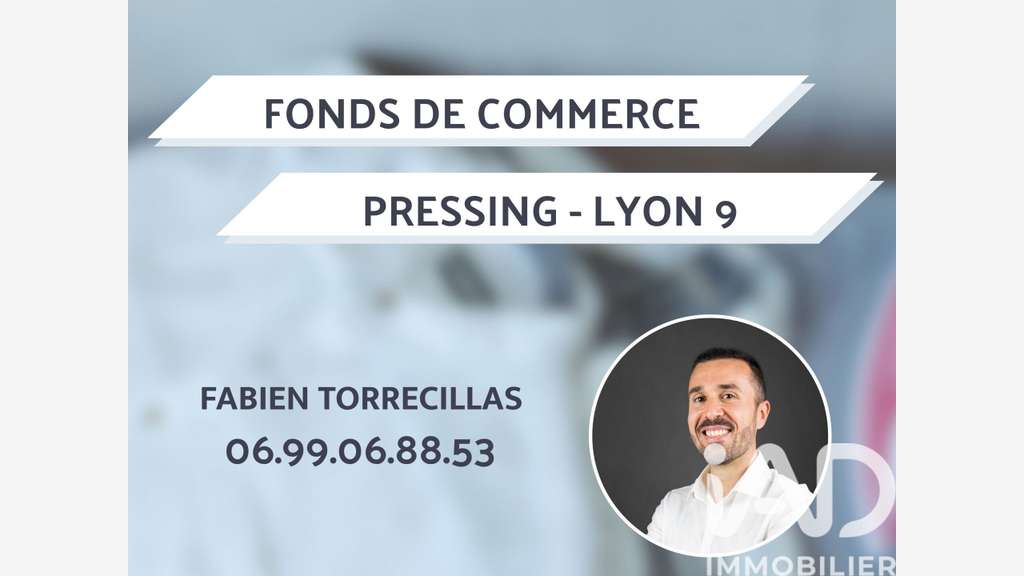 Vente pressing dans rue commerçante à Lyon 69009