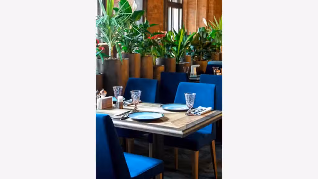 AV restaurant terrasse sous enseigne dept Essonne