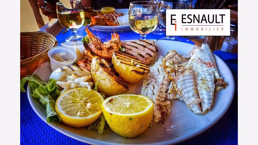 Cède restaurant 85 couverts sur quai à Sète