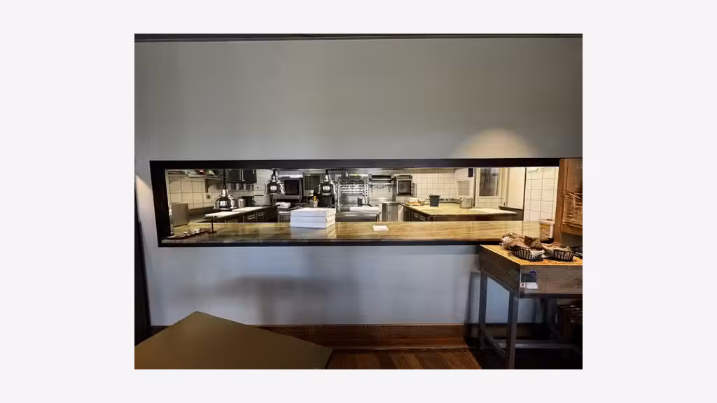 RESTAURANT EMPLACEMENT N°1 ENTREE DE VILLE
