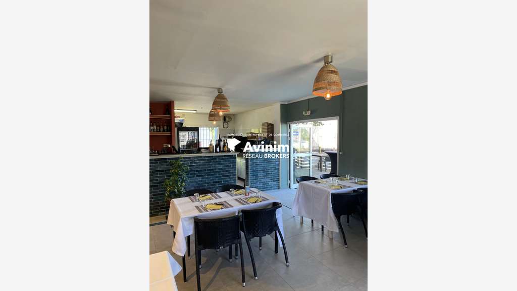 Cède restaurant en bord de route d'Aix en Provence
