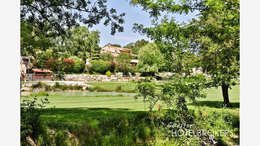 Vente Golf (Pitch&Put) Resort hôtel***** & SPA,