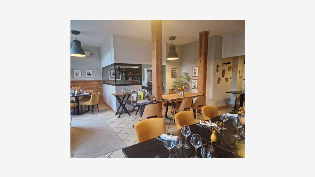 Vente restaurant cosy avec logement à Aubenas