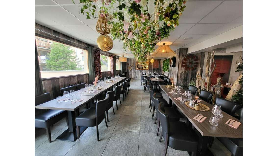 AV restaurant/pizzeria au pied des pistes Aussois