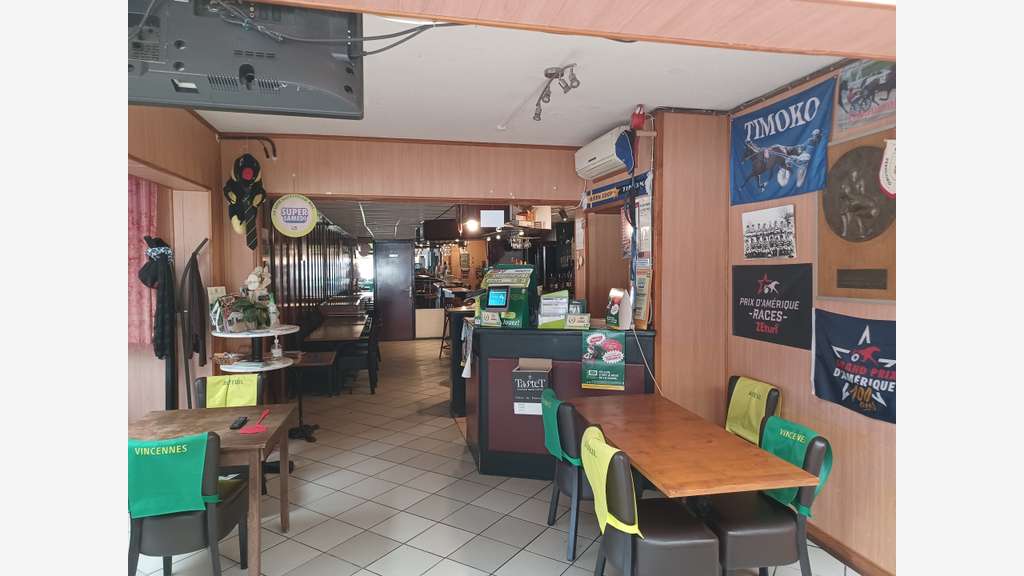 A vendre bar restaurant PMU à Barbotan les Thermes