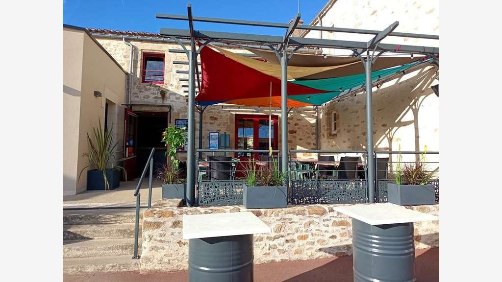FDC bar tabac restauration à vendre à Beaufou (85)