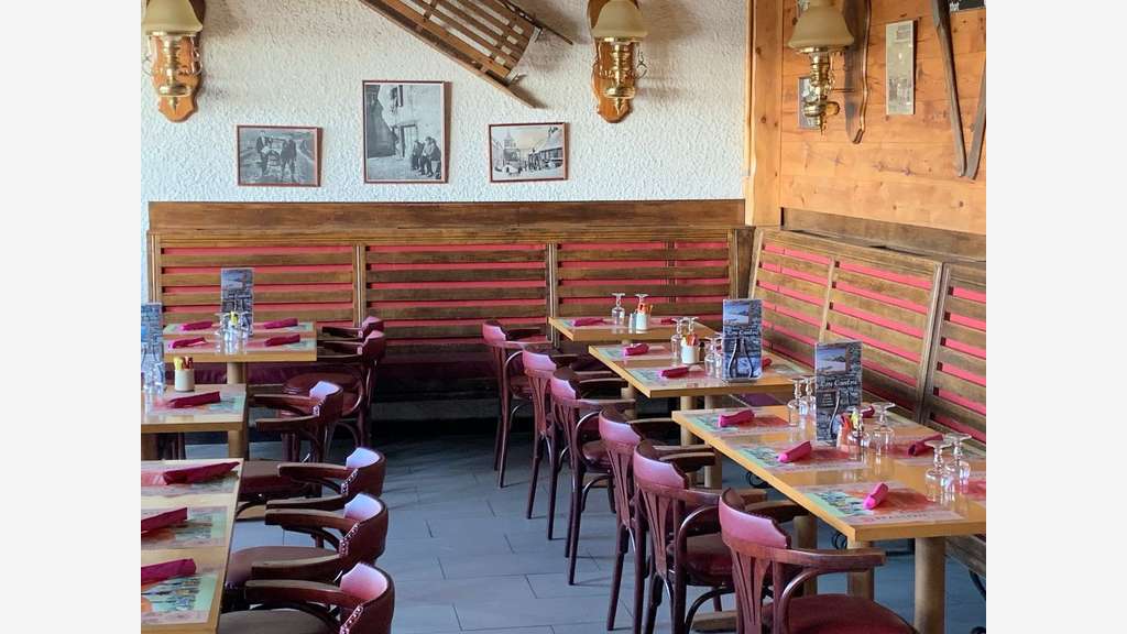 Bar restaurant à vendre station de ski réputée 63