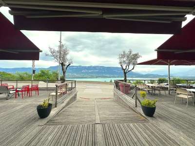A vendre FDC et murs restaurant vue Lac du Bourget