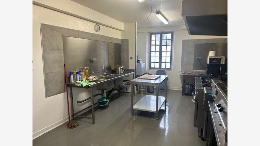 Très belle affaire de restauration à vendre Breval