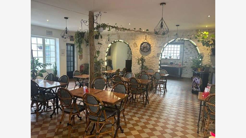 Très belle affaire de restauration à vendre Breval