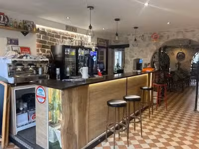 Très belle affaire de restauration à vendre Breval