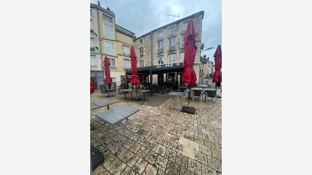 Vente bar brasserie terrasse empl N°1 à Chaumont