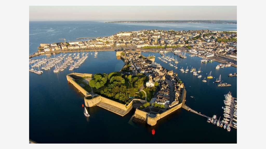Vente restaurant au coeur de Concarneau (29)