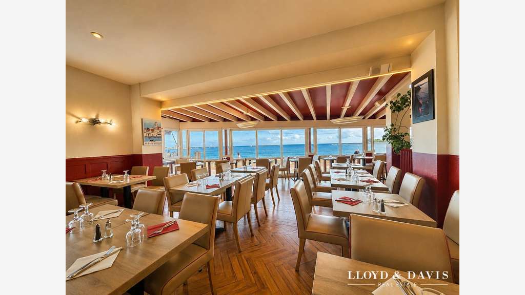Vente restaurant face à la baie de St Jean de Luz