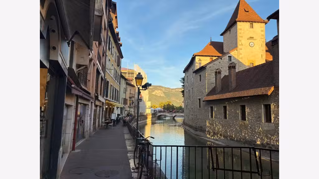 Vend restaurant en plein coeur du centre de Annecy