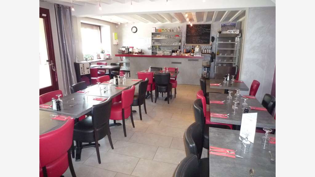 Vente restaurant traditionnel en coeur de ville 28