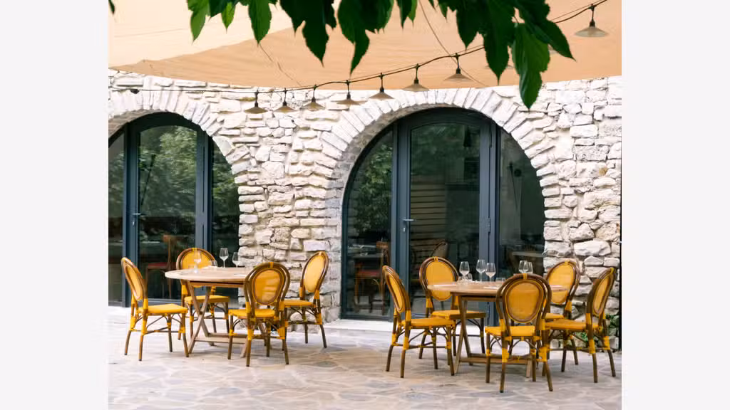 AV restaurant traditionnel avec logement Hérault