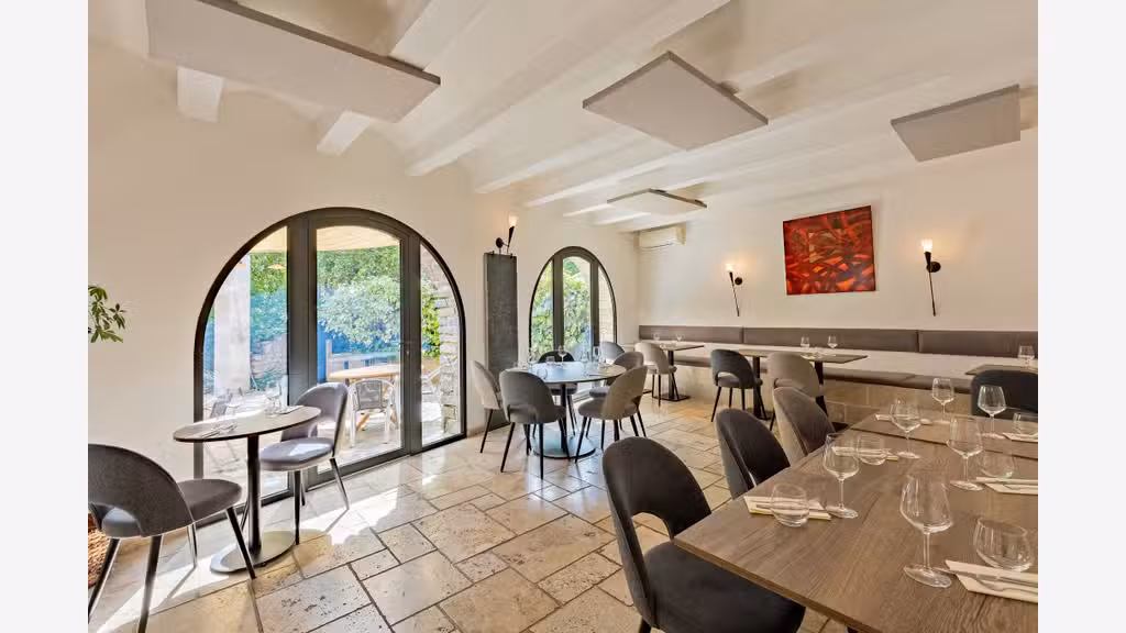 AV restaurant traditionnel avec logement Hérault