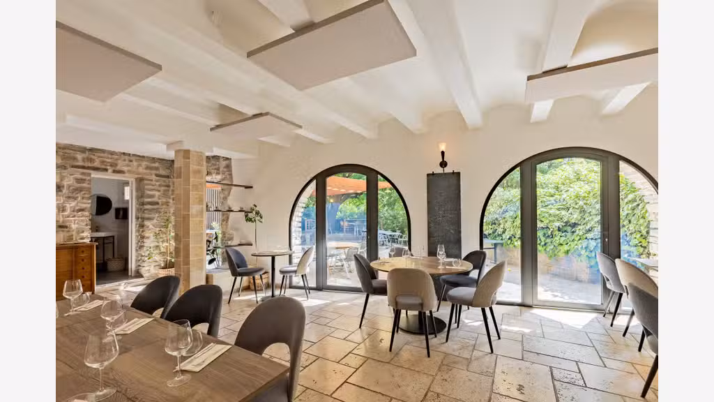 AV restaurant traditionnel avec logement Hérault