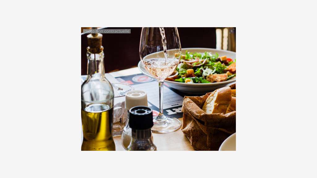 A vendre restaurant de charme à 30 mn de Bordeaux