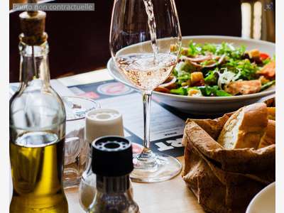 A vendre restaurant de charme à 30 mn de Bordeaux