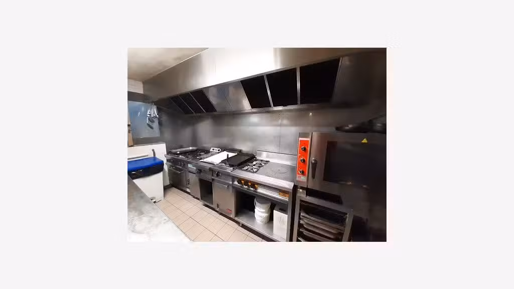 AV restaurant hyper centre Tours empl N°1 premium