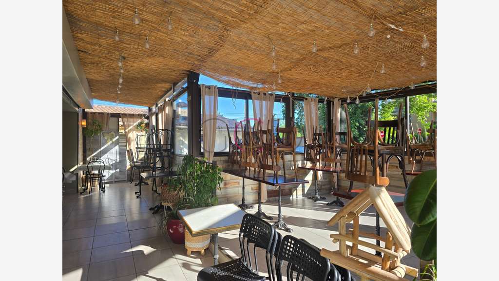 Fonds et/ou murs restaurant italien Bouc Bel Air