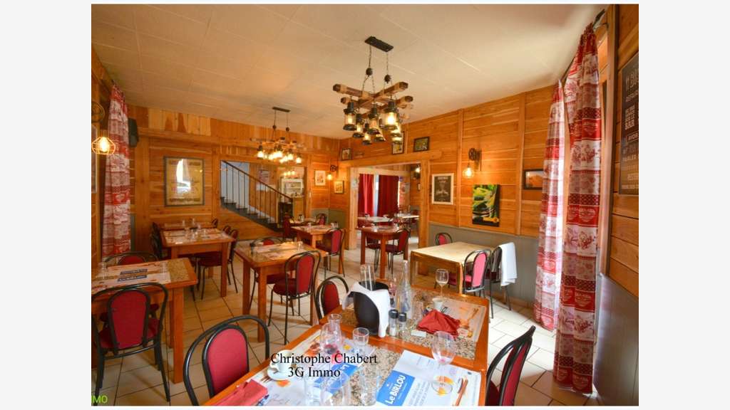 AV hôtel-restaurant 12 ch à La Bourboule empl N°1