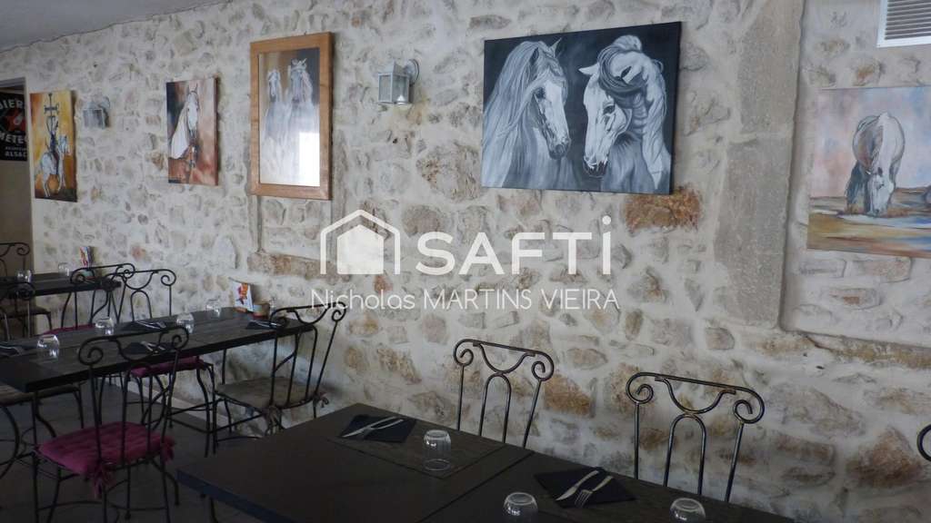 Cède restaurant de charme avec logement dept Gard